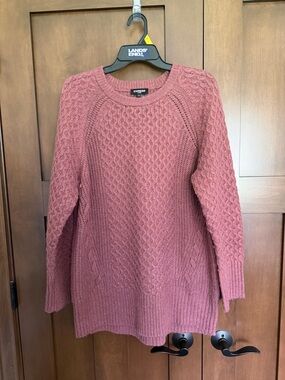 Express Women's Rose Cable Knit Crew Sweater